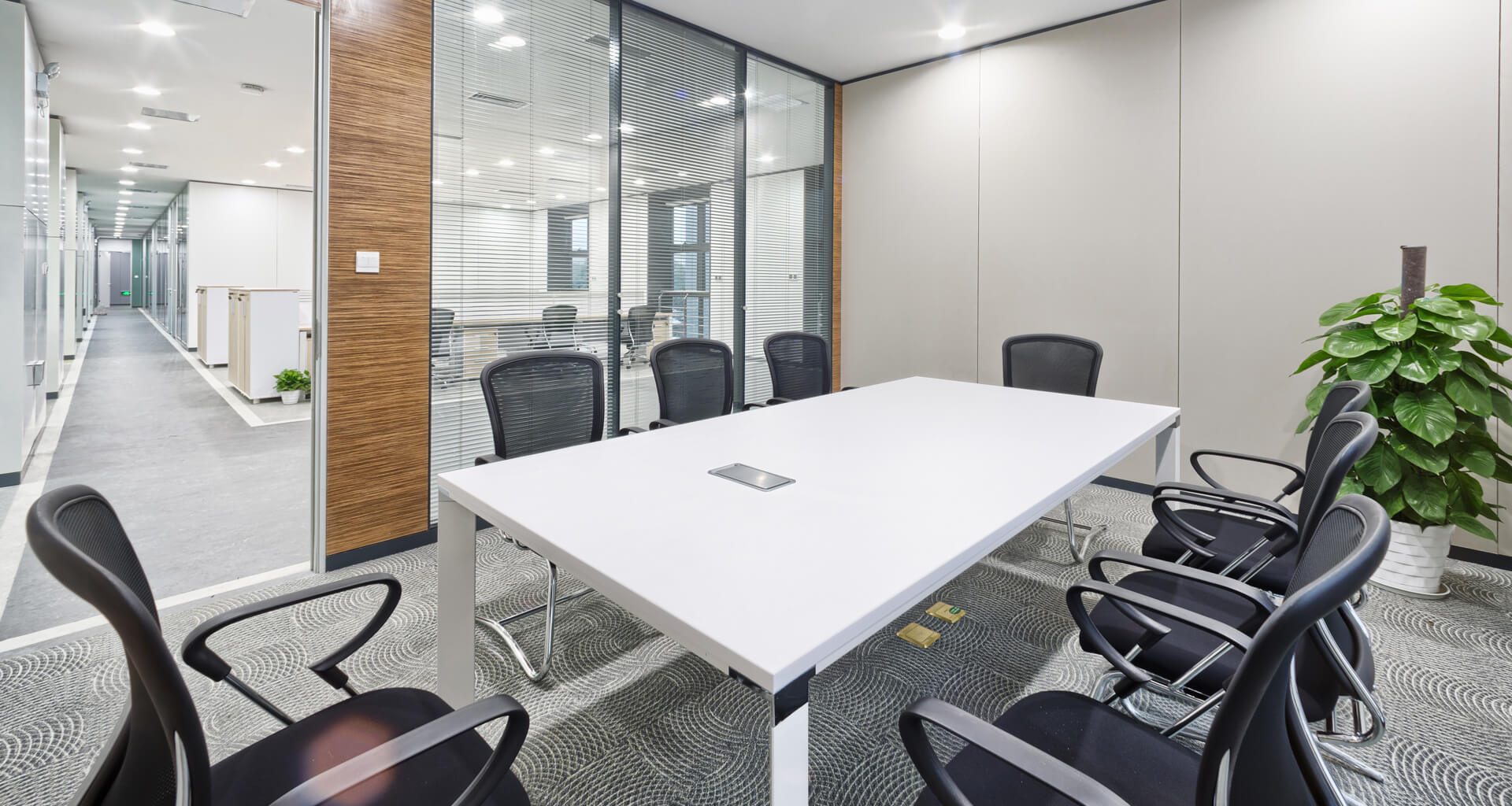 feature-office-04